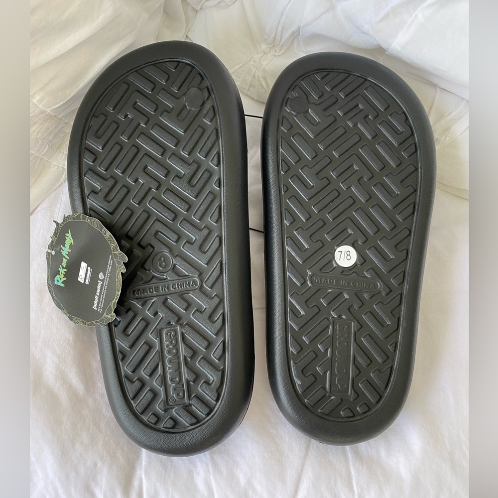 Rick and Morty Slides - Picture 5 of 7